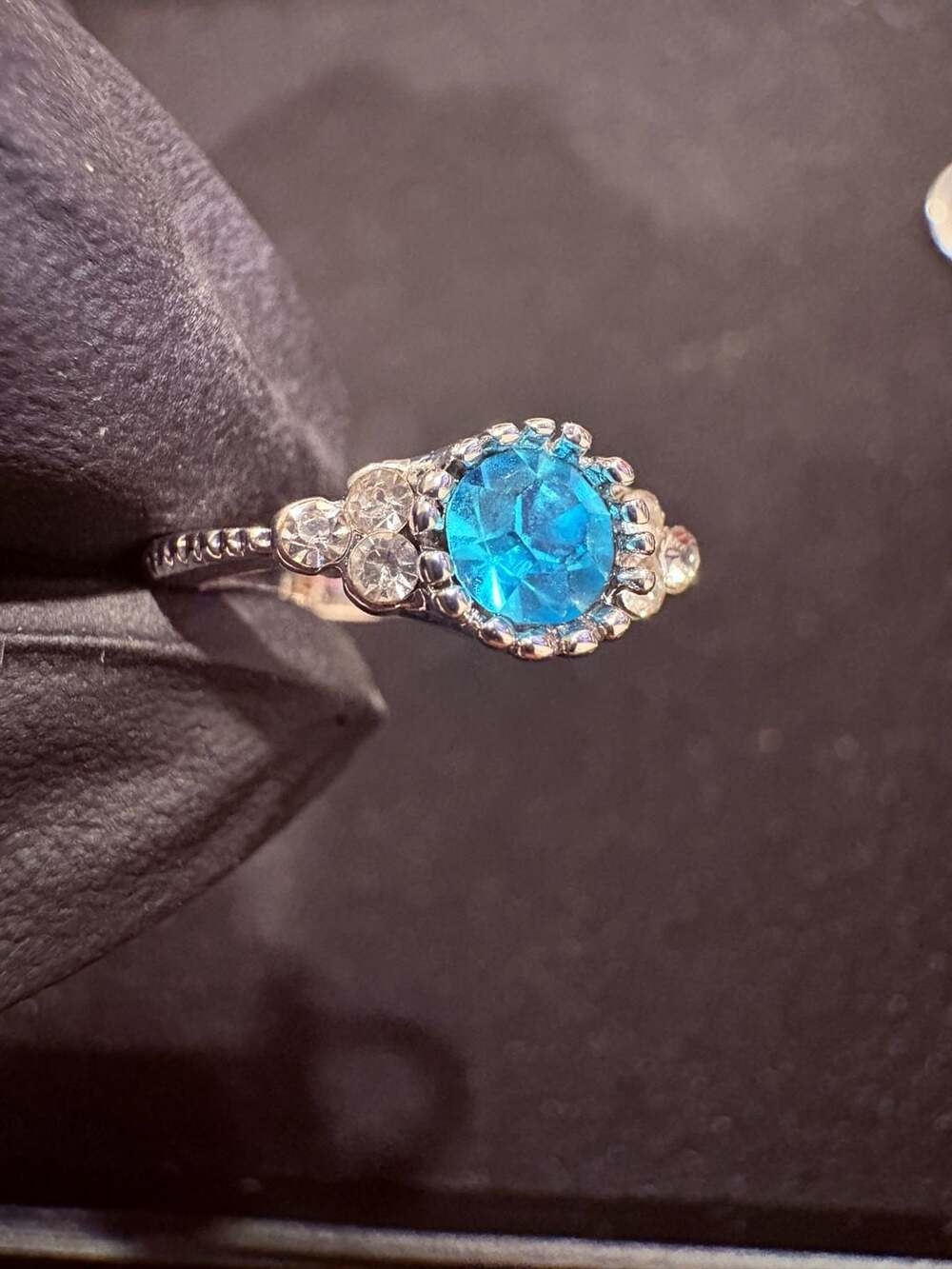 Blue Rhinestone Ring Set - Picture 4 of 6